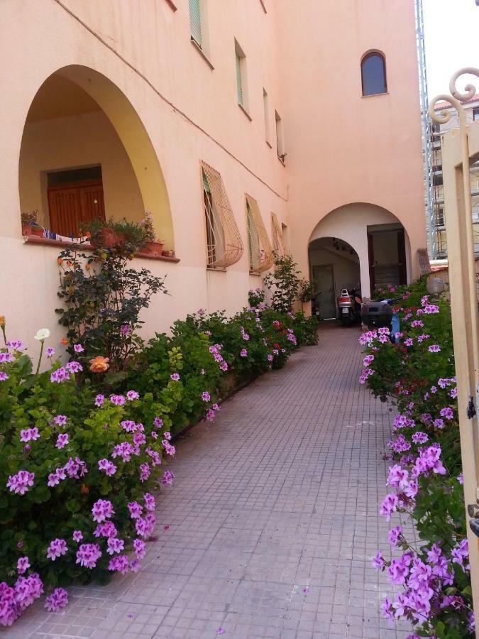 La Casa Di Carmen Apartment Alghero Luaran gambar